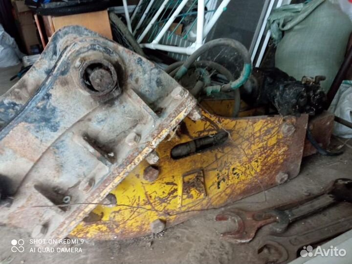 Гидромолот от JCB экскаватора