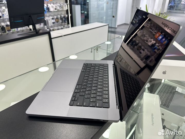 Apple MacBook Pro 16 m2 pro mnw83