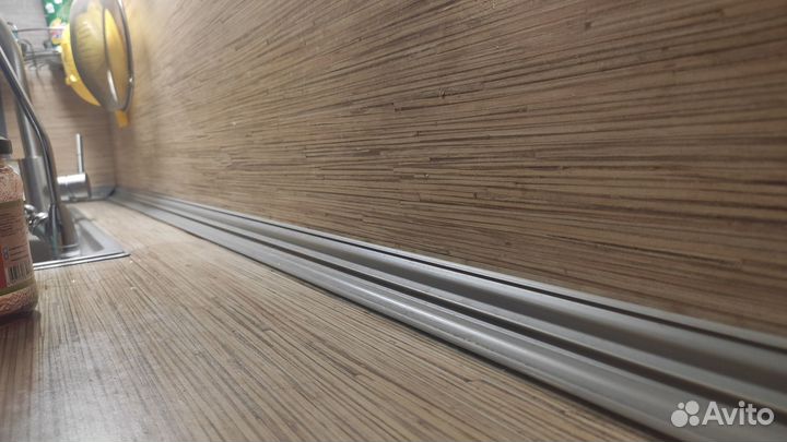 Мастер на час. Вешаю зеркала и карнизы, гардины