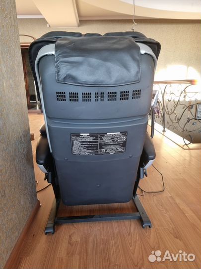 Массажное кресло