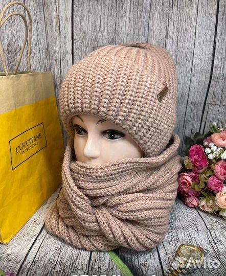 Комплект шапка и снуд женский