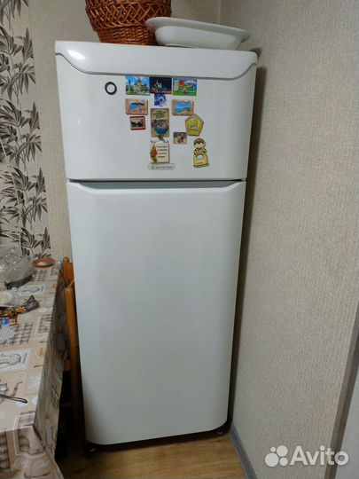 Холодильник Аристон б/у