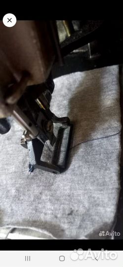 Петельная швейная машина