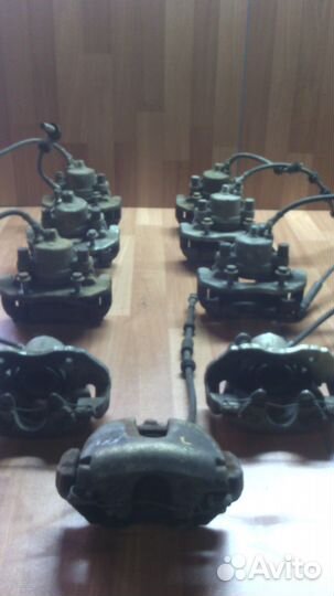 Суппорт передний Ford Focus 2