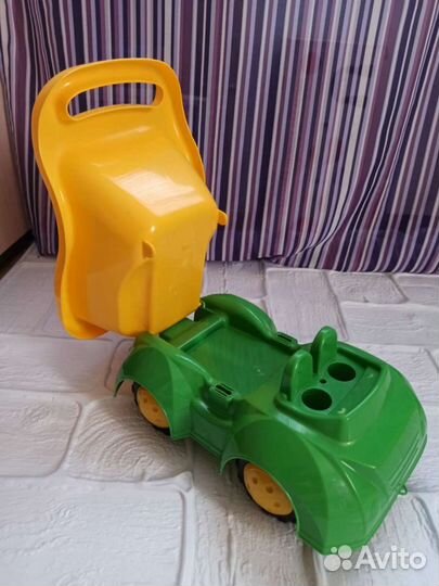 Большой грузовик машина