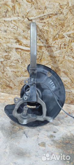 Ступица передняя левая в сборе Mercedes Benz W211