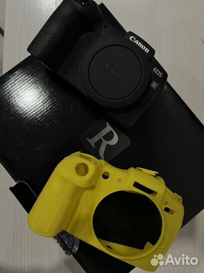 Фотоаппарат Canon rp