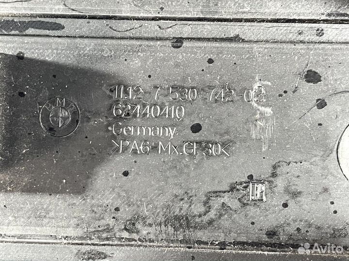 Декоративная накладка двигателя BMW N46