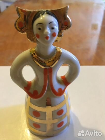 Статуэтка «Барышня»