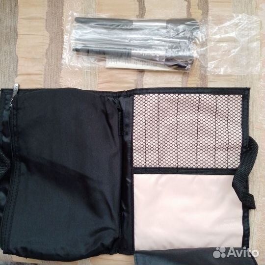 Кисти для косметики, с футляром