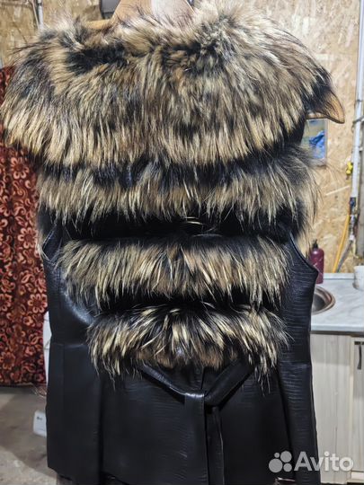 Жилет из натурального меха