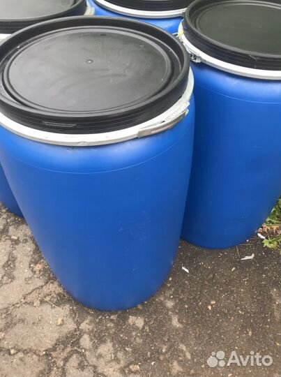 Бочки пластиковые 227л 180л 127л