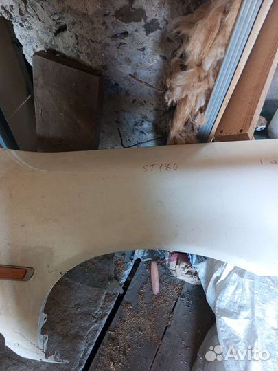 Крыло на тойота ед