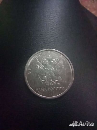 Два рубля 2021г.непрочекан орла и букв, брак