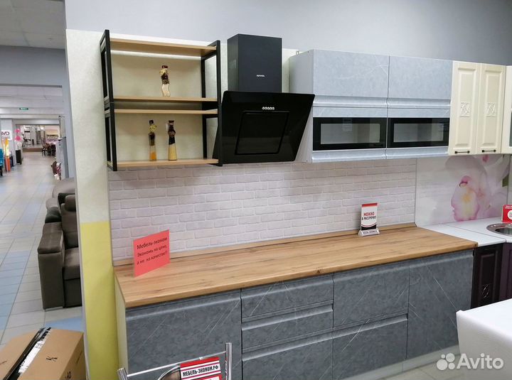 Кухонный гарнитур угловой