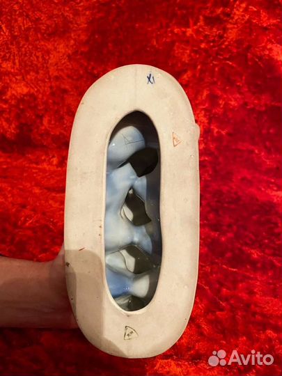 Фарфоровая статуэтка Иван Царевич и Серый Волк. Гж