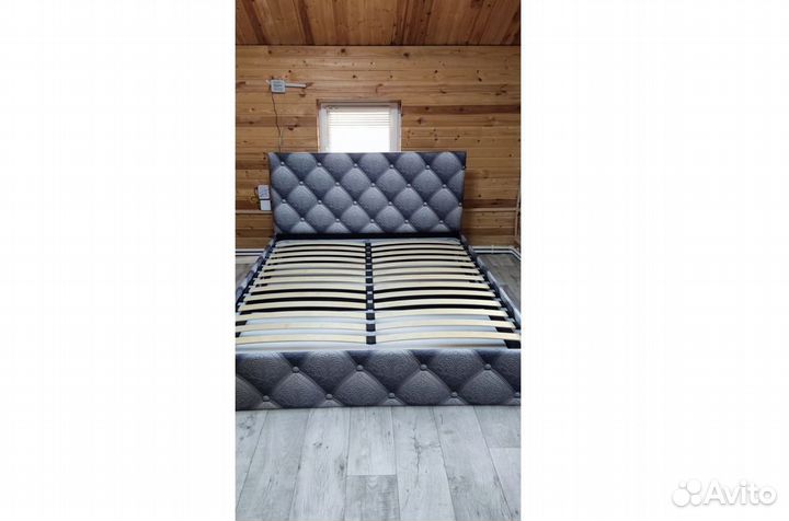 Кровать двуспальная