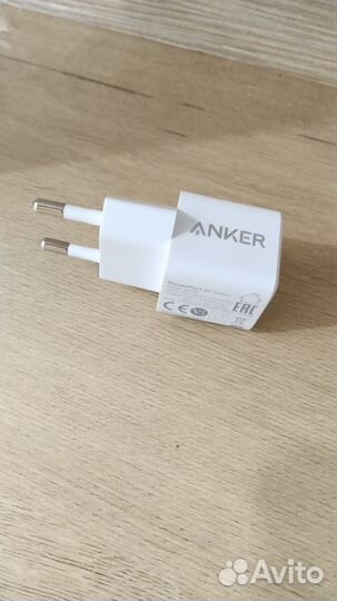 Зарядный блок Anker powerport lll nano