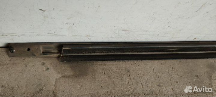 Молдинг стекла передний правый Тагаз C10 2011-2014