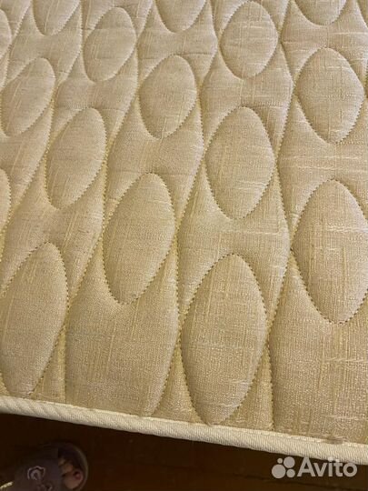 Кровать с матрасом бу