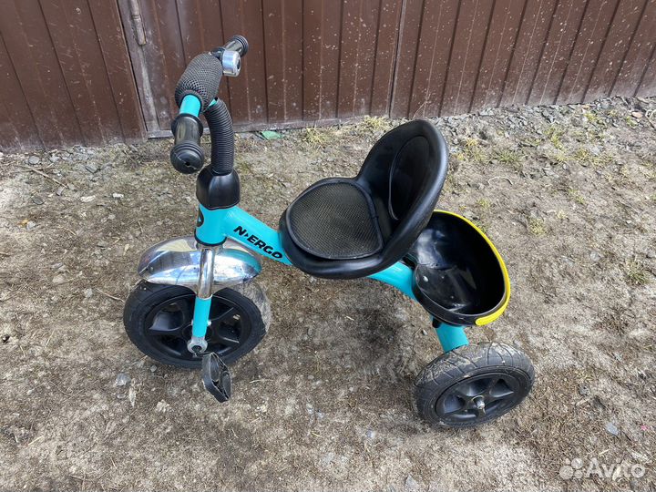 Детский трехколесный велосипед