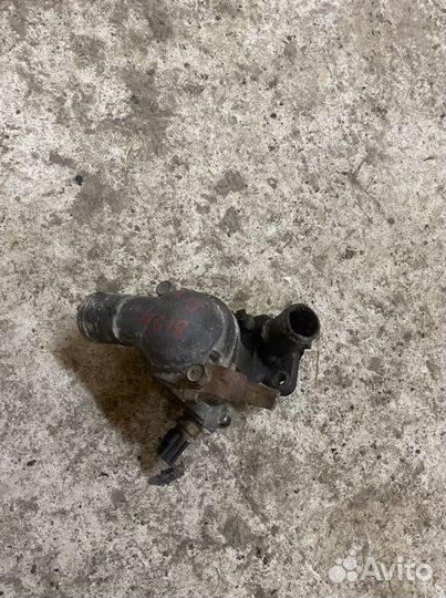 Корпус термостата Mitsubishi Lancer 9