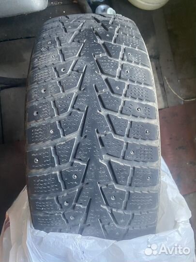 Maxxis ArcticTrekker NP3 225/60 R17 103T