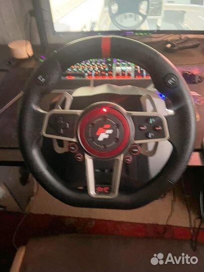 Игровой руль 900 градусов 3 педали и кпп