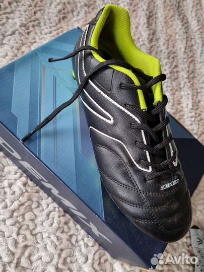 Футбольные бутсы 38 размер