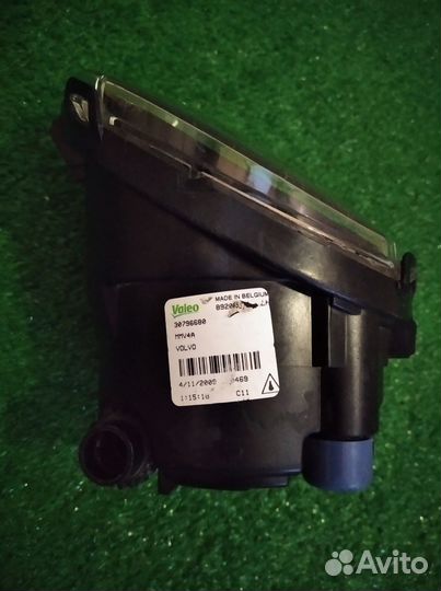 Фара противотуманная volvo