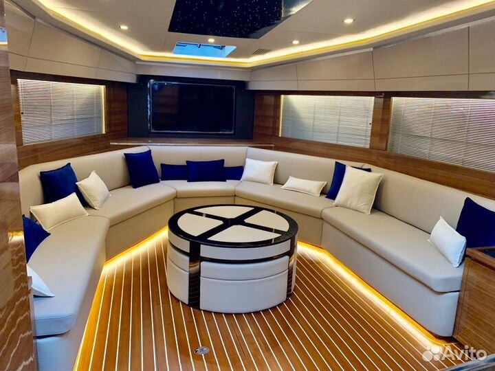 Моторная яхта Artemis 56