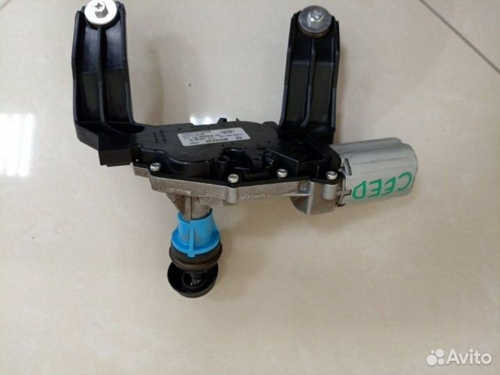 Мотор стеклоочистителя Kia Ceed универсал G4FC