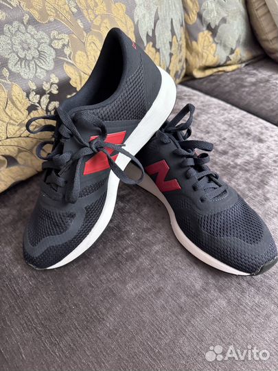 Кроссовки new balance