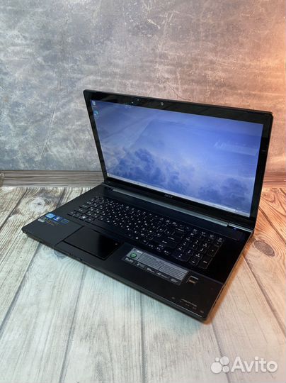 Игровой ноутбук Acer 18.4 i7 Gt 555m