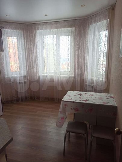 2-к. квартира, 60 м², 9/17 эт.