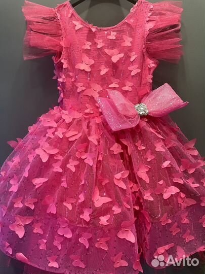 Новое нарядное красивое детское платье