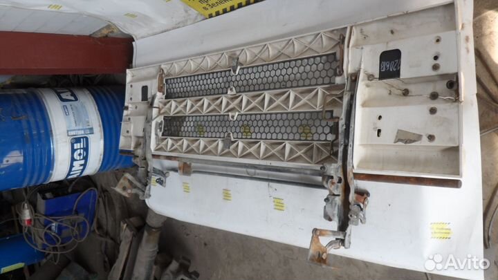 Капот (решетка радиатора) scania 291615