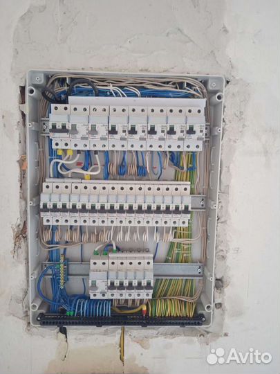 Услуги электрика, электромонтаж, частный электрик