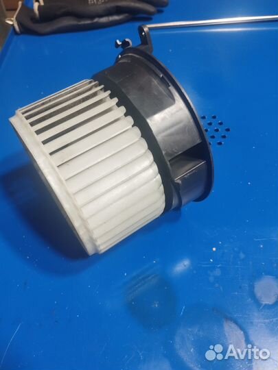 Моторчик печки nissan x trail t31