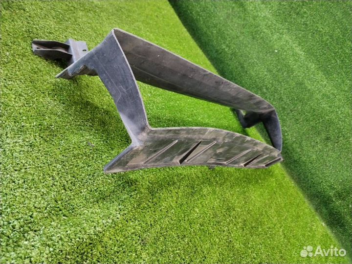 Воздухозаборник Volvo S40