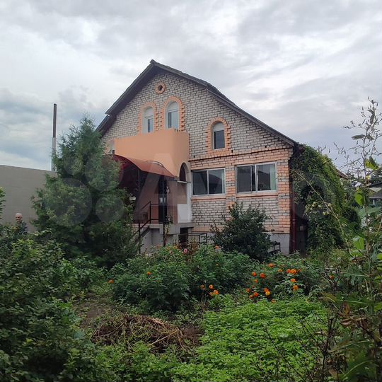 Коттедж 131 м² на участке 8 сот.