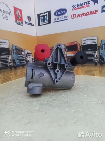 Кран аварийного растормаживания прицепа