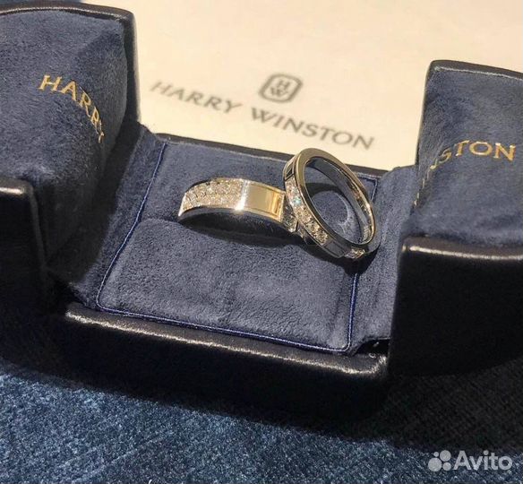 Золотые кольца Harry Winston 15.3 гр 0.81 ct