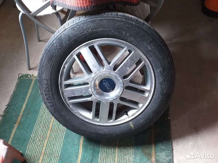 Kumho Ecsta HS51 205/60 R16 92H