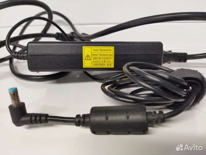Блок питания для ноутбука 19V/4.74А / 90W