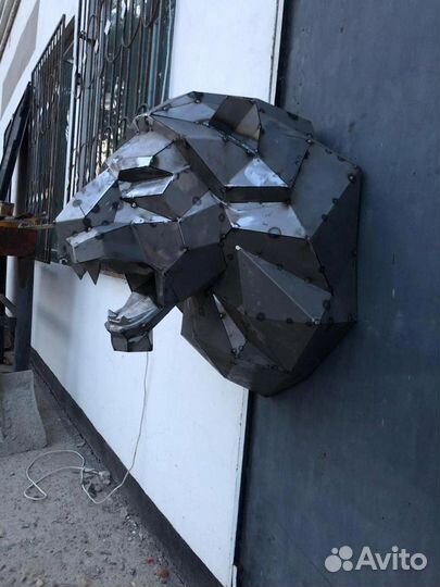 Полигональные фигуры из металл