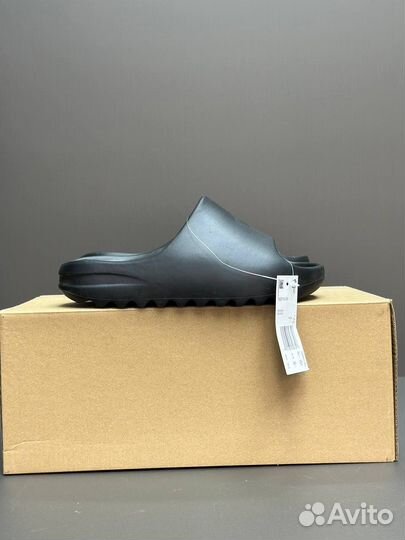 Тапки adidas yeezy slide