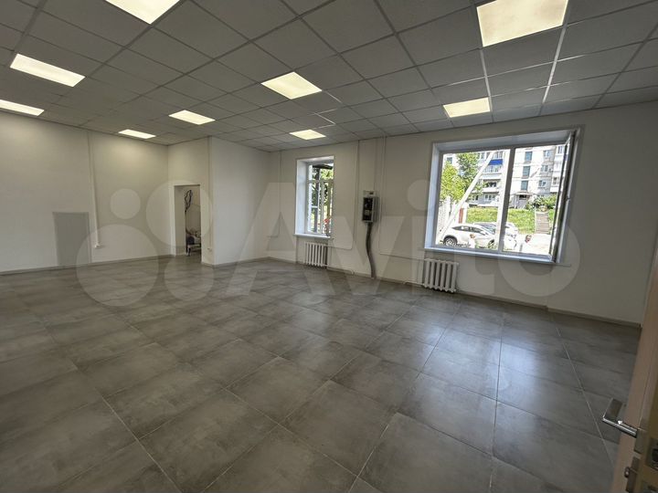 Торговая площадь, 90 м²