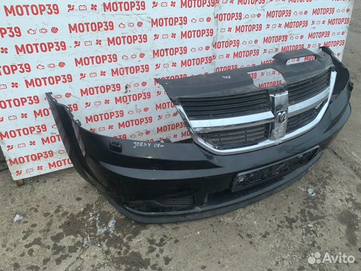 Бампер Dodge Journey 2.0 CRD 2008