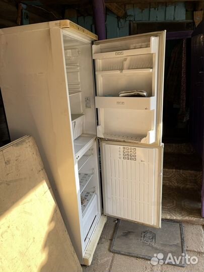 Холодильник бу stinol